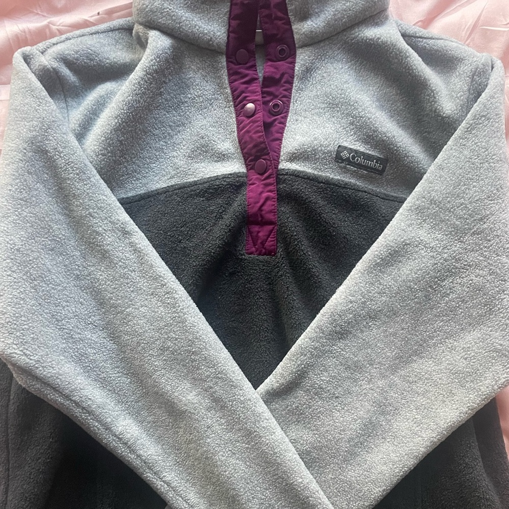 Columbia pullover